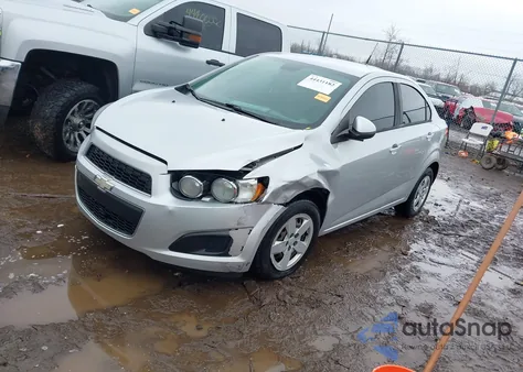 2013 Chevrolet Sonic Ls Auto из США, поврежденный, VIN 1G1JA5SH8D4231155